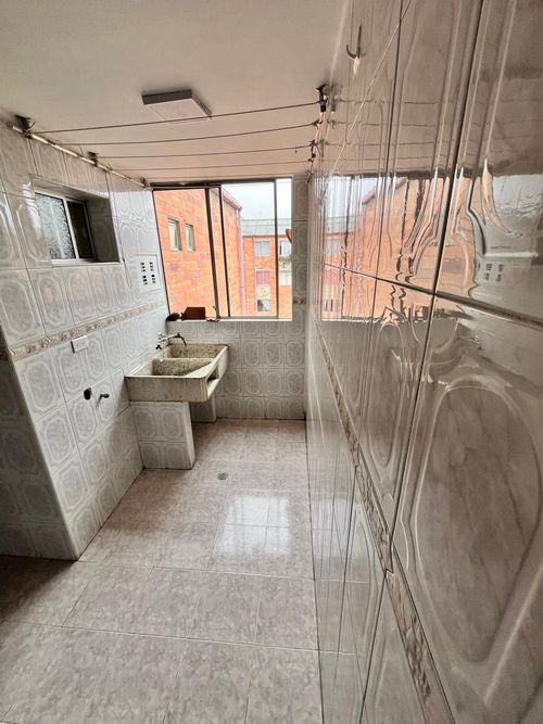 Apartamento de 3 alcobas en venta en Quintanares Et. Vi, Soacha, 59 m² · foto 16 de 23