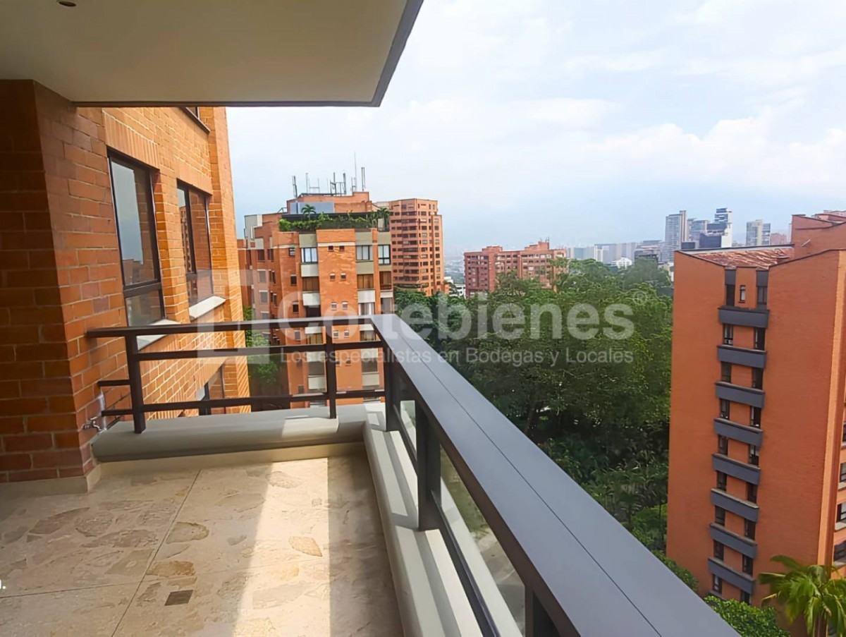 Apartamento en venta en El Poblado, Medellín 3