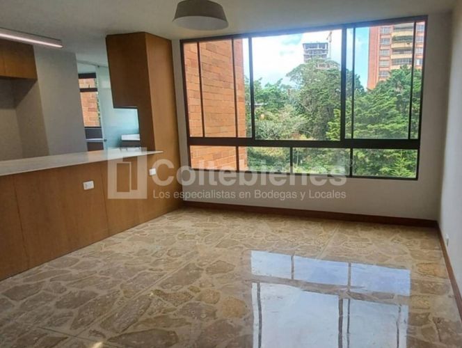 Apartamento de 3 alcobas en venta en La Florida, Medellín, 219 m² · foto 14 de 24