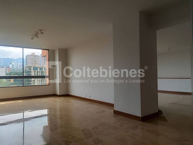 Apartamento de 3 alcobas en venta en La Florida, Medellín, 219 m² · foto 19 de 24