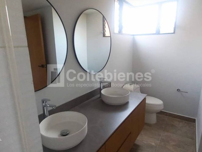 Apartamento de 3 alcobas en venta en La Florida, Medellín, 219 m² · foto 20 de 24
