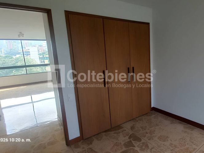 Apartamento de 3 alcobas en venta en La Florida, Medellín, 219 m² · foto 22 de 24