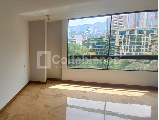 Apartamento de 3 alcobas en venta en La Florida, Medellín, 219 m² · foto 23 de 24