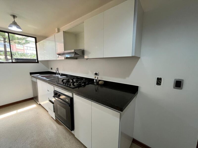 Apartamento en venta en El Poblado, Medellín 4