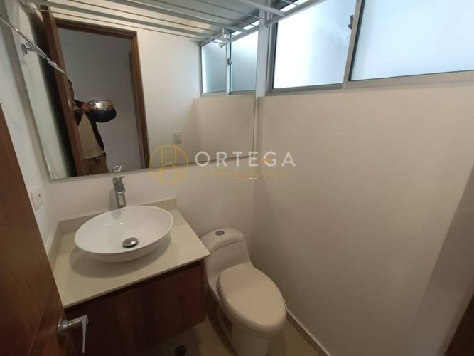 Apartamento de 3 alcobas en venta en Cañaveral, Floridablanca, 98 m² · foto 2 de 24