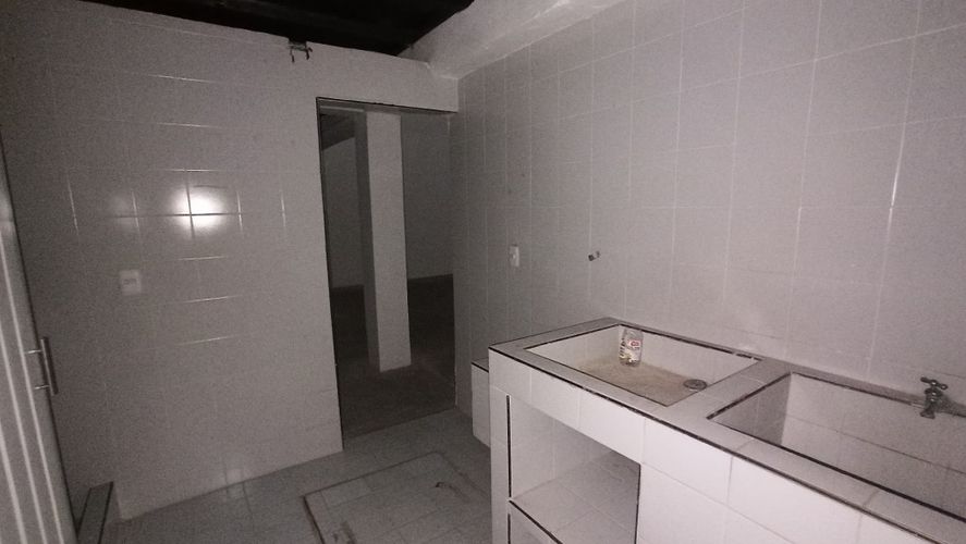 Bodega en venta en Guayaquil, Cali, 280 m² · foto 9 de 19