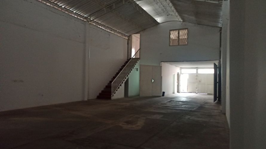 Bodega en venta en Guayaquil, Cali, 280 m² · foto 11 de 19