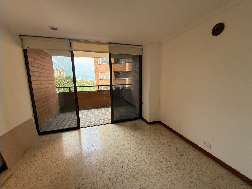 Apartamento en venta en El Poblado, Medellín 2