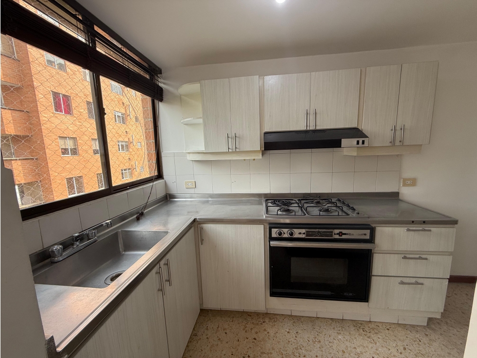 Apartamento en venta en El Poblado, Medellín 4