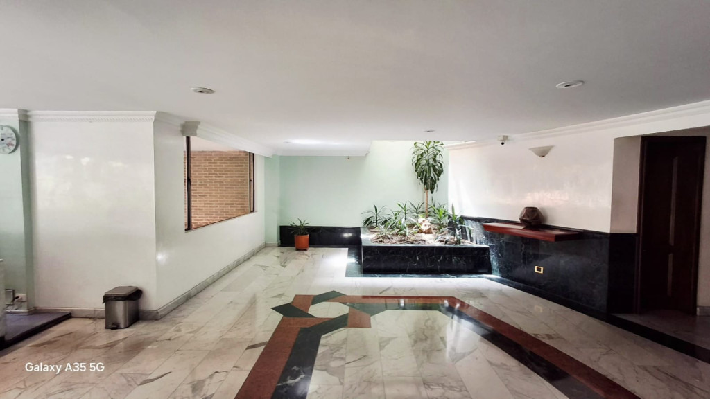 Apartamento en venta en Chapinero, Bogotá · foto 2 de 24