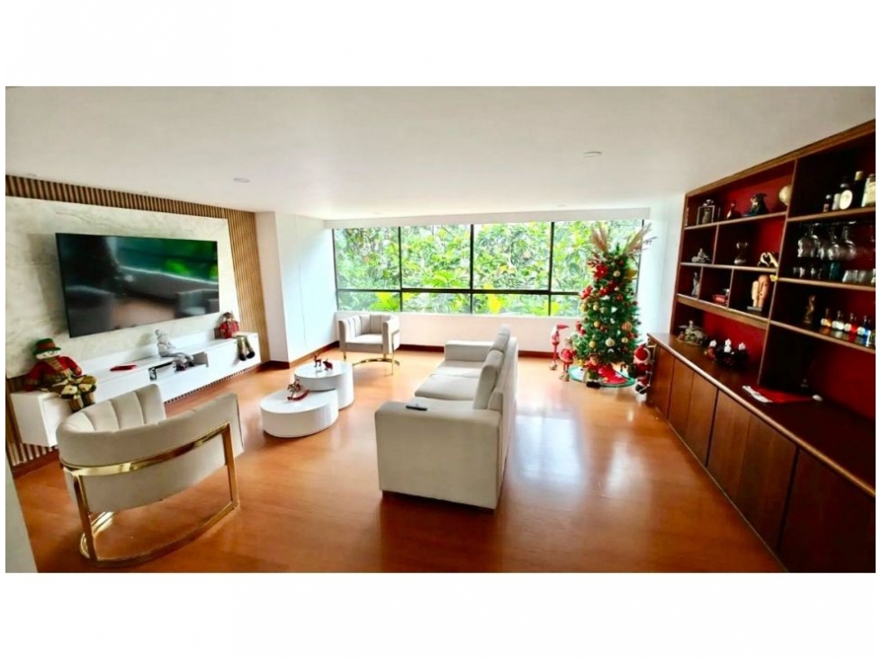 Apartamento en venta en El Poblado, Medellín 3