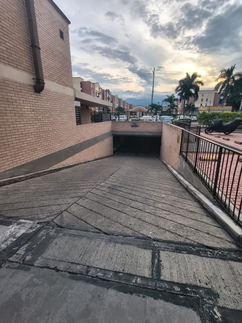 Apartamento de 3 alcobas en venta en Valle Del Lili, Cali, 65 m² · foto 9 de 24