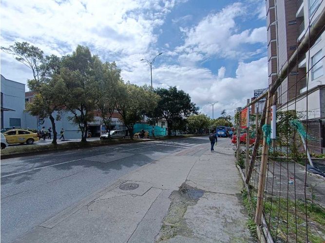 Lote en venta en Avenida Santander, Manizales, 750 m² · foto 2 de 7