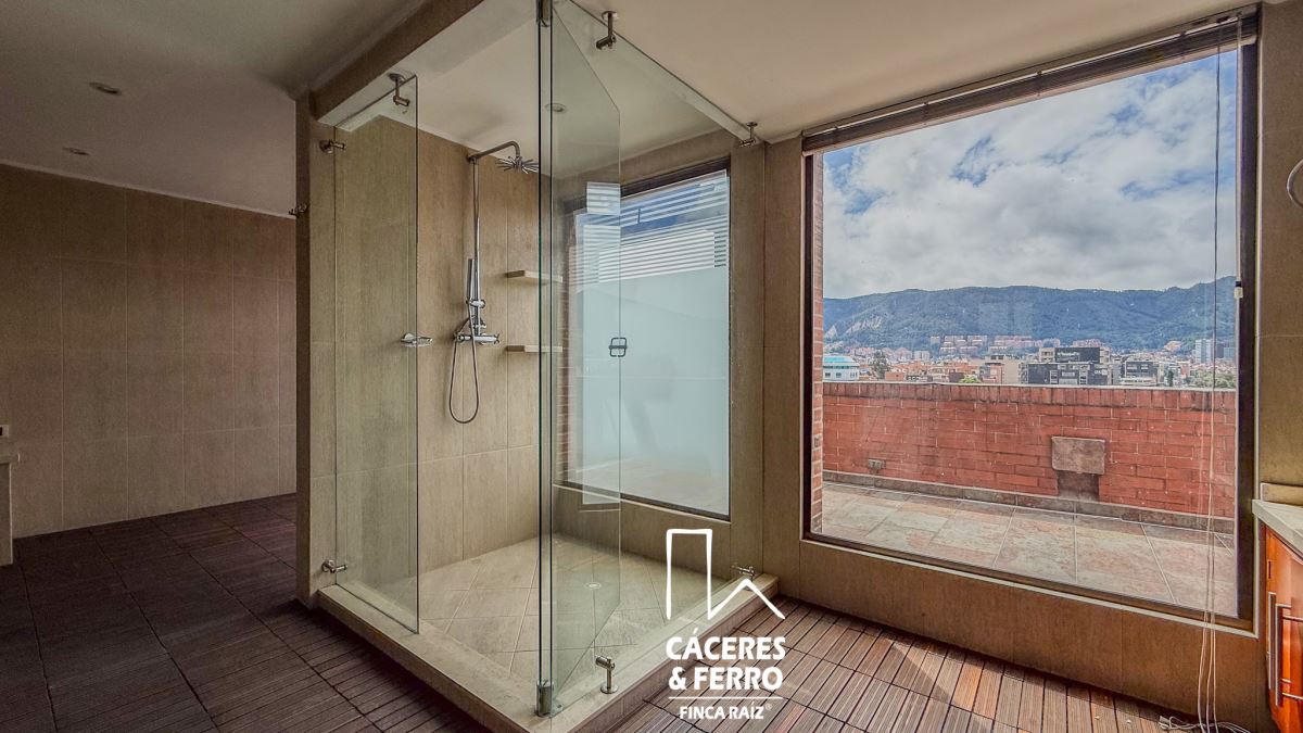 Apartamento en venta en Santa Barbara, Bogotá · foto 21 de 23