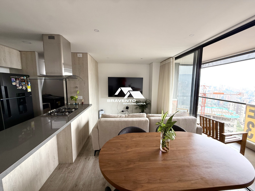 Apartamento en venta en Altos del poblado, Medellín 3