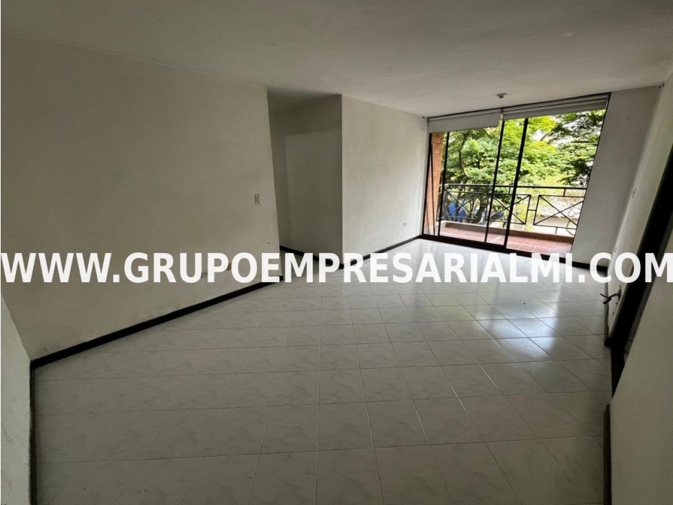 Apartamento en venta en Estadio, Medellín 2