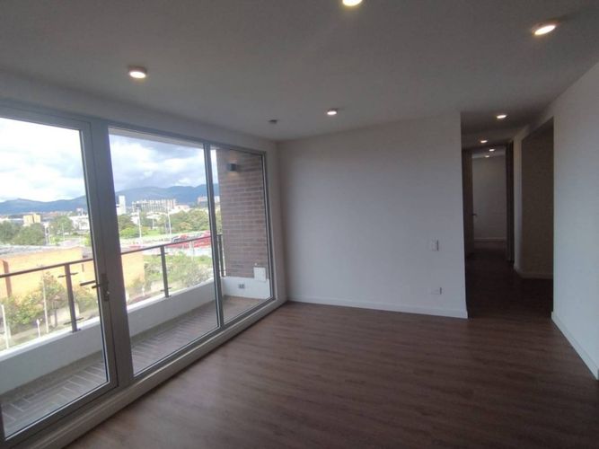 Apartamento de 3 alcobas en venta en Bosque De Modelia, Bogotá, 68 m² · foto 13 de 24