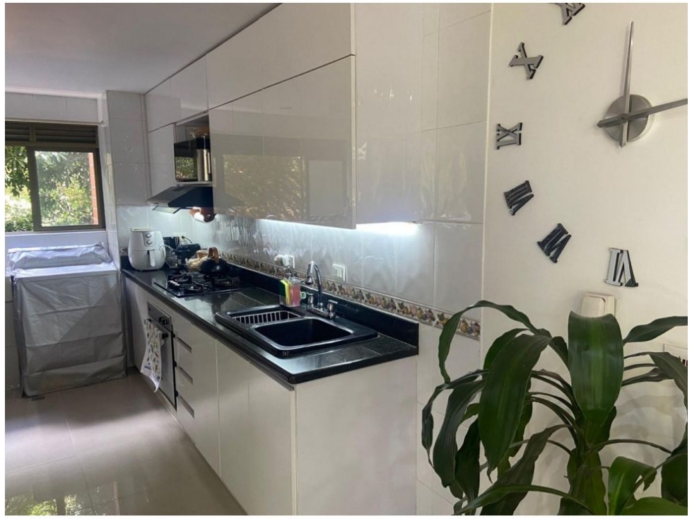 Apartamento en venta en El Poblado, Medellín 2