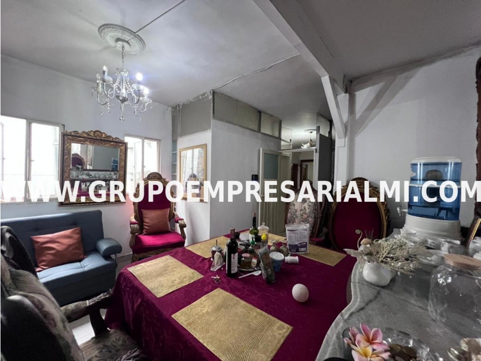 Apartamento en venta en Laureles, Medellín 2