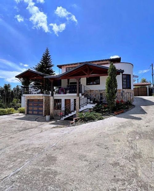 Finca en arriendo en Guarne, 405 m² · foto 5 de 24