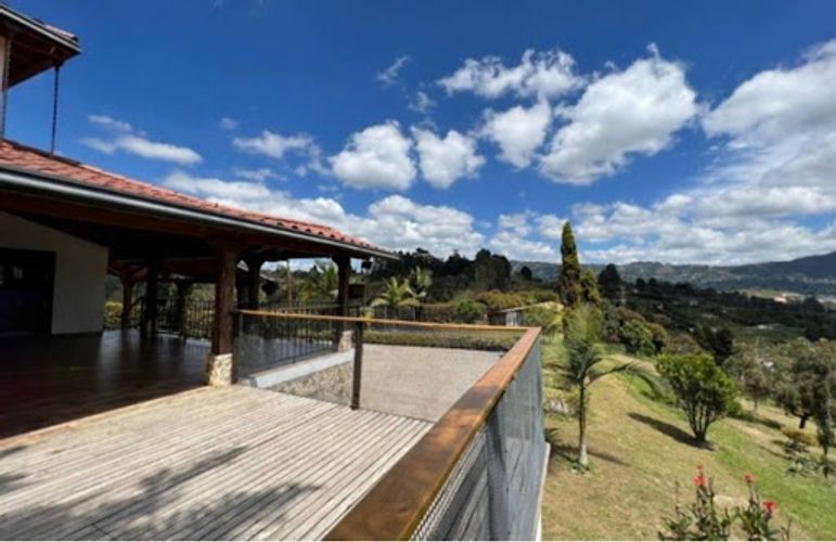 Finca en arriendo en Guarne, 405 m² · foto 9 de 24
