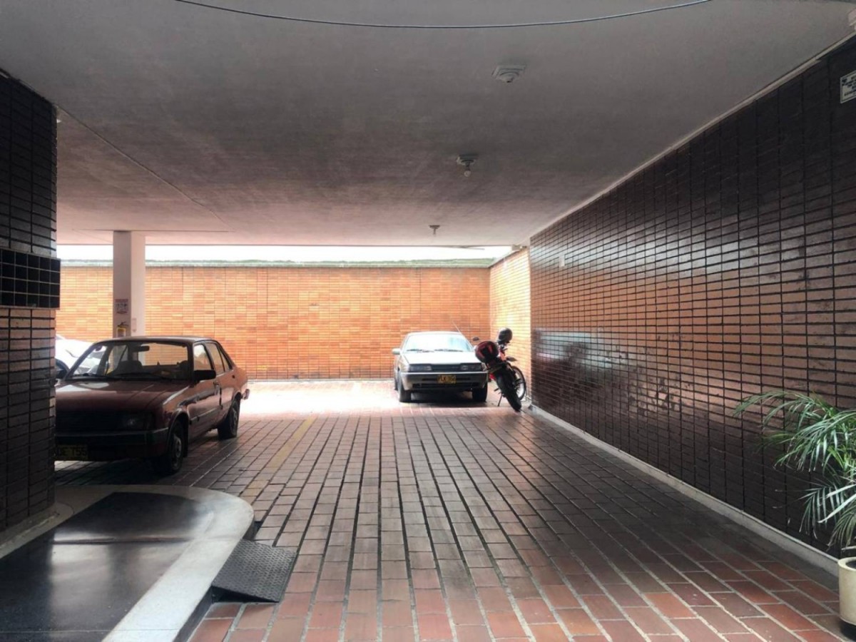 Apartamento en venta en Samper Mendoza, Bogotá · foto 4 de 24
