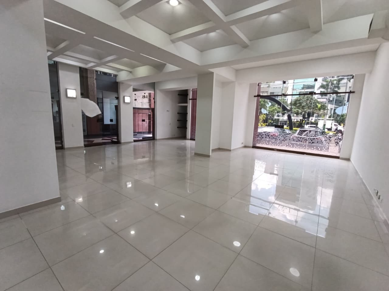 Local en Arriendo en El Poblado, Medellín