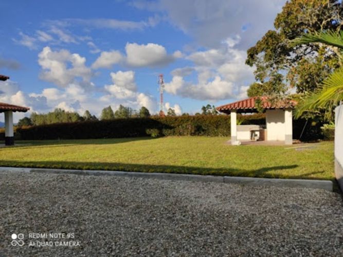 Finca en arriendo en Cabeceras De Llanogrande, Rionegro, 300 m² · foto 3 de 24