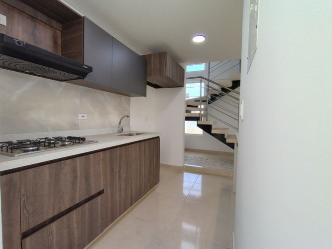 Casa de 3 alcobas en venta en Prados Del Este, Cúcuta, 170 m² · foto 4 de 17