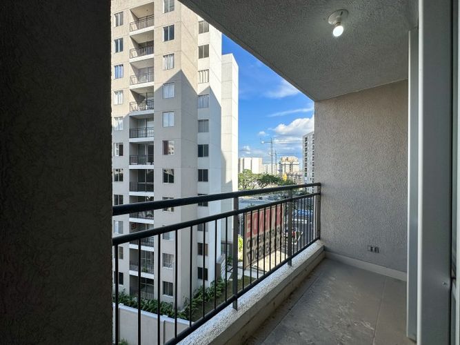 Apartamento de 2 alcobas en venta en Arroyohondo, Yumbo, 62 m² · foto 9 de 24