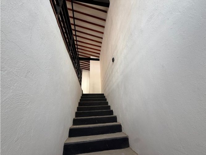 Local en arriendo en La Candelaria, Medellín, 90 m² · foto 2 de 8