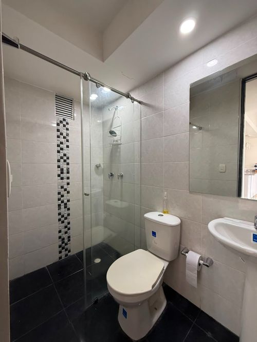 Apartamento de 2 alcobas en venta en Ricaurte, 55 m² · foto 11 de 24