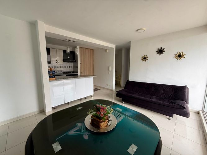 Apartamento de 2 alcobas en venta en Ricaurte, 55 m² · foto 2 de 24