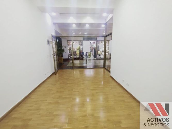 Local en venta en La Candelaria, Medellín, 30 m² · foto 4 de 7