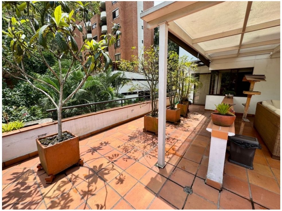 Apartamento en venta en El Poblado, Medellín 5