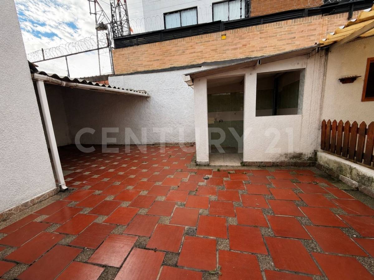 Casa en venta en Niza, Bogotá · foto 6 de 12