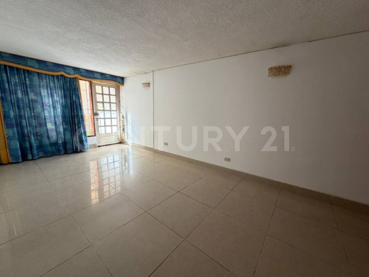 Casa en venta en Niza, Bogotá · foto 9 de 12