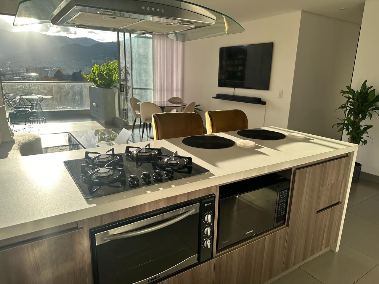 Apartamento en arriendo en El Poblado, Medellín · foto 8 de 15
