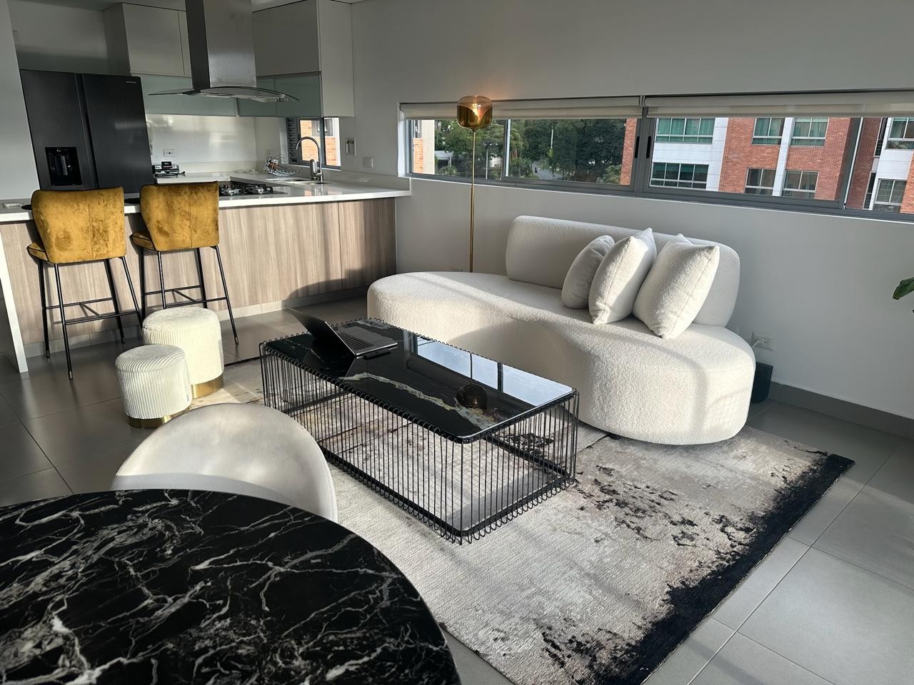 Apartamento en arriendo en El Poblado, Medellín · foto 2 de 15