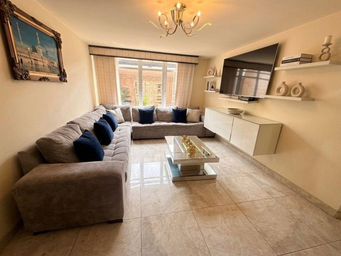 Casa de 4 alcobas en venta en Villa Luz, Bogotá, 200 m² · foto 2 de 20