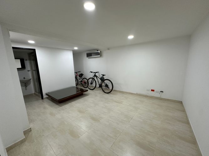 Edificio en arriendo en Ciudad Jardin, Cali, 480 m² · foto 9 de 22