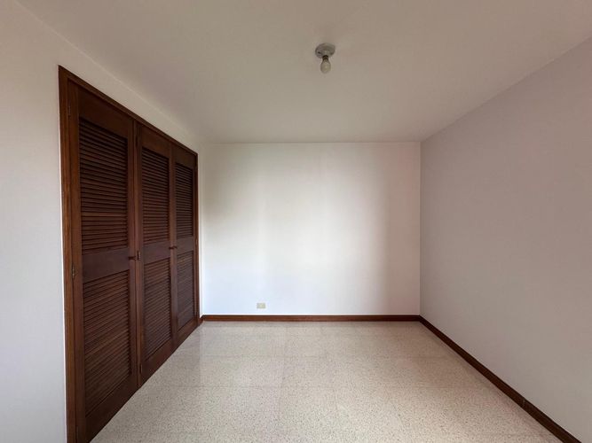 Apartamento de 4 alcobas en arriendo en El Poblado, Medellín, 116 m² · foto 16 de 20