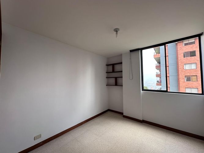 Apartamento de 4 alcobas en arriendo en El Poblado, Medellín, 116 m² · foto 15 de 20