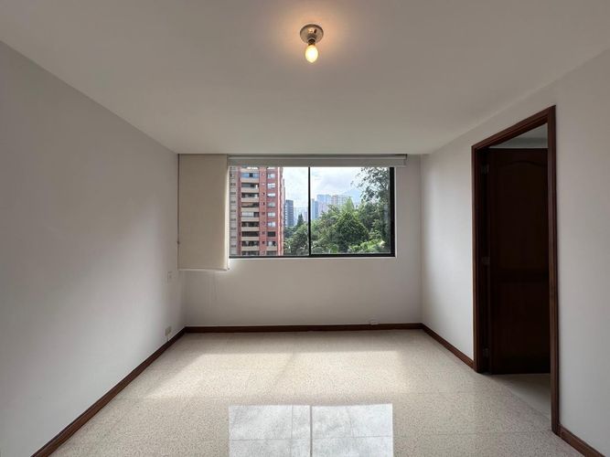 Apartamento de 4 alcobas en arriendo en El Poblado, Medellín, 116 m² · foto 17 de 20