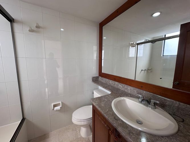Apartamento de 4 alcobas en arriendo en El Poblado, Medellín, 116 m² · foto 19 de 20