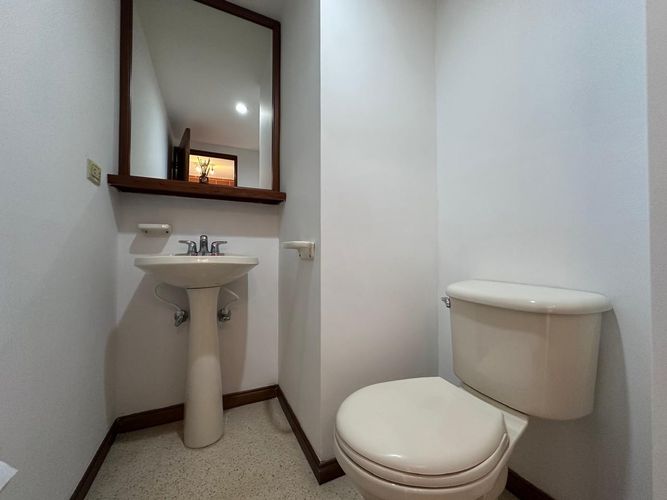 Apartamento de 4 alcobas en arriendo en El Poblado, Medellín, 116 m² · foto 18 de 20