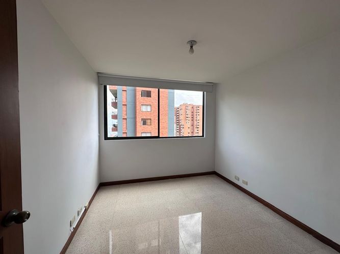 Apartamento de 4 alcobas en arriendo en El Poblado, Medellín, 116 m² · foto 12 de 20