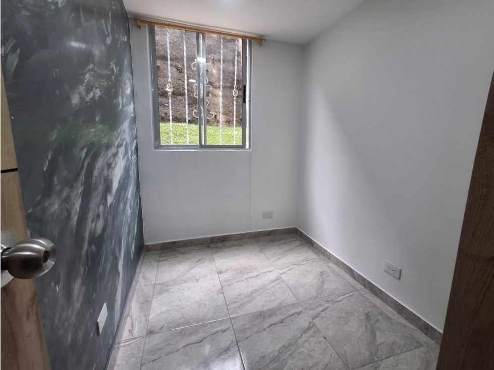 Apartamento en venta en San Antonio de Prado, Medellín 2
