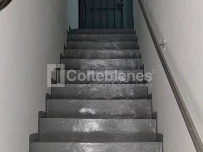 Bodega en venta en Cristo Rey, Medellín, 170 m² · foto 6 de 6