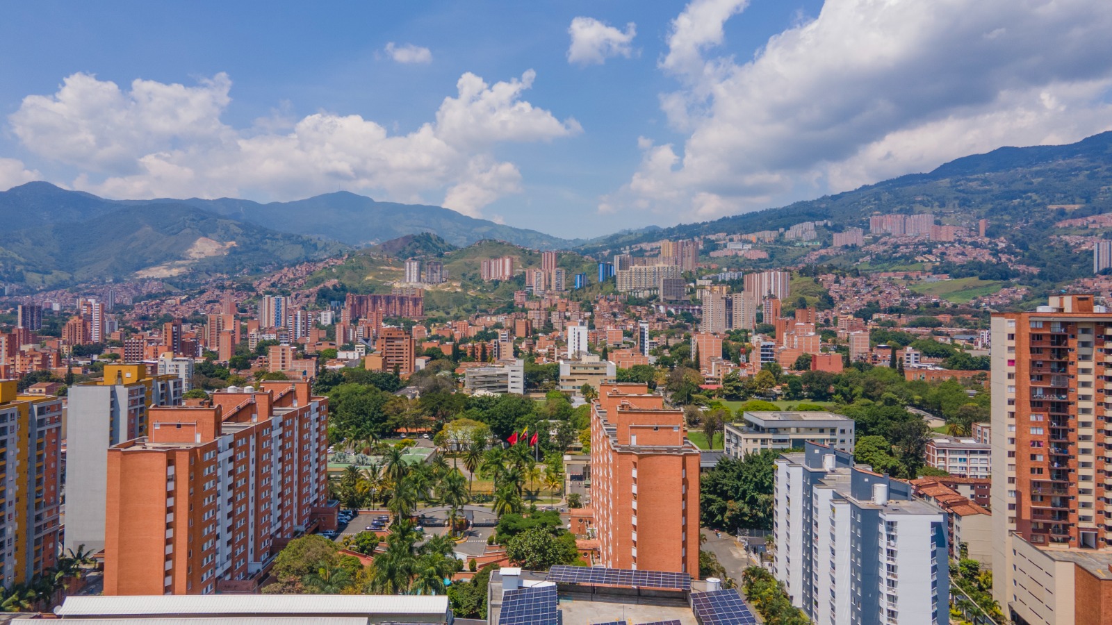 Apartamento en venta en Laureles, Medellín 2